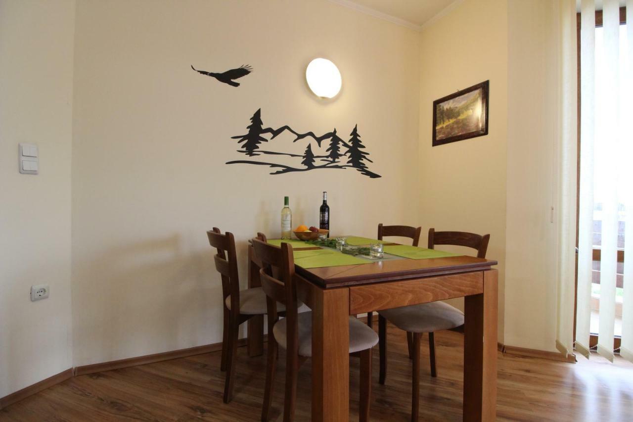 Pine Tree Apartment D34 班斯科 外观 照片